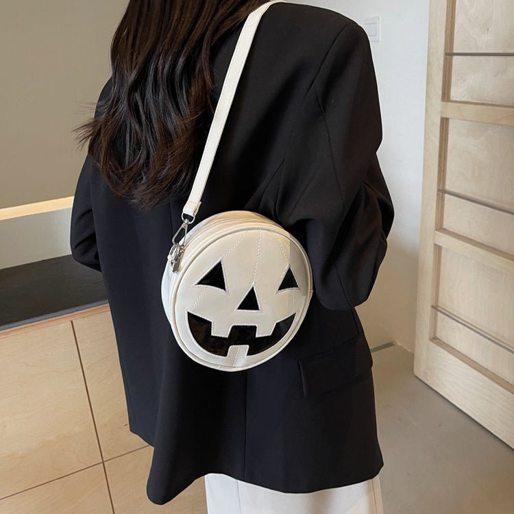Halloween Pumpkin Small Round Bag Girls Funny Cute Shoulder Bag Personality Creative Messenger Crossbody Bags For Women - drollido
