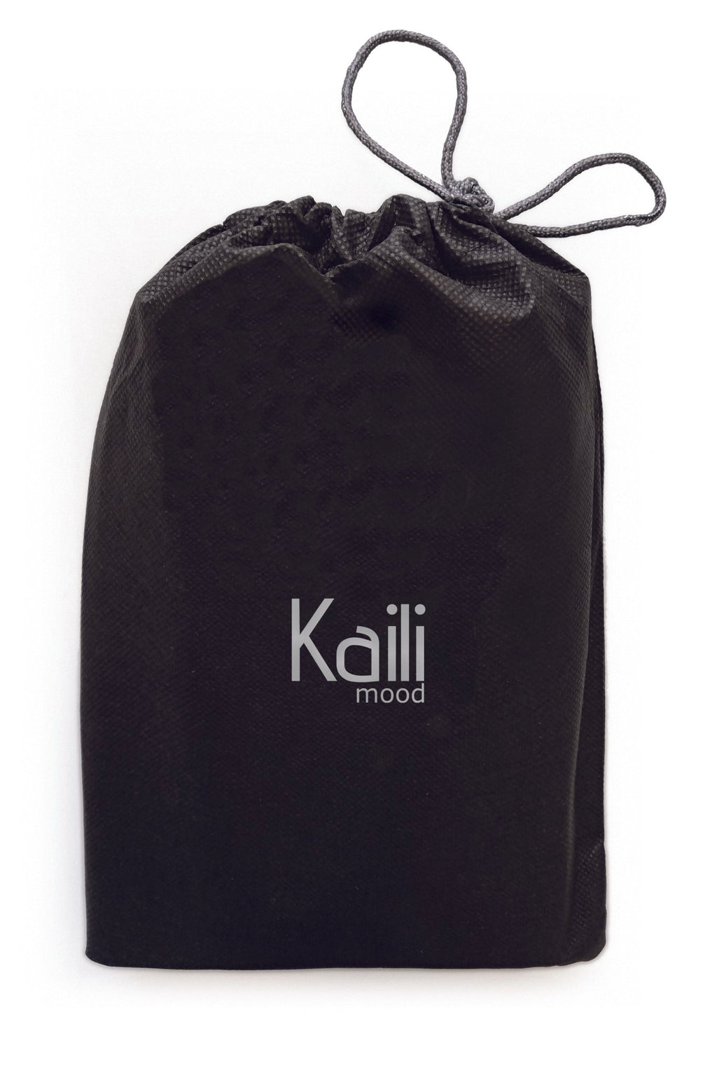 K0023AB | Zaino Porta Notebook in Canvas/Vera Pelle, pieno fiore, volanata - Colore Nero. Accessori Nickel Anticato, Chiusura con lampo. Dimensioni: cm 29 x 40 x15. Confezione: Sacchetto Tnt - drollido